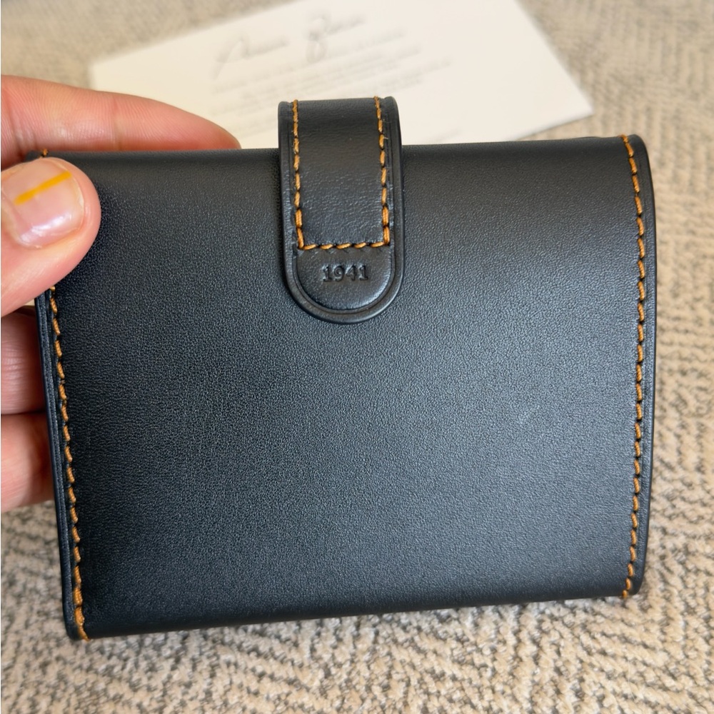 Coach Black Leather Wallet with Tan Stitching - Picture 2 of 7